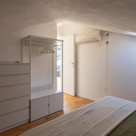 شقة Casa Sarina Modern With And Sea View Up To 6 Ppl Garage Included