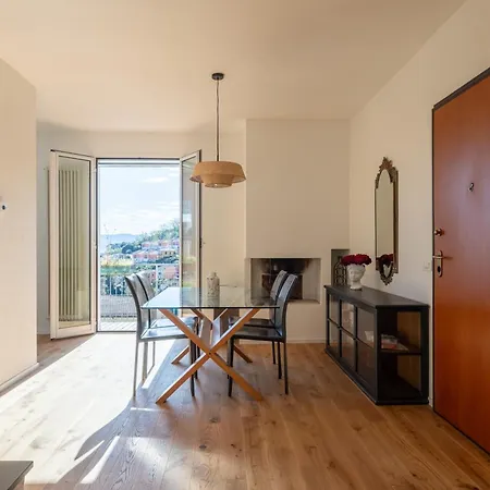Appartamento Casa Sarina Modern With And Sea View Up To 6 Ppl Garage Included *